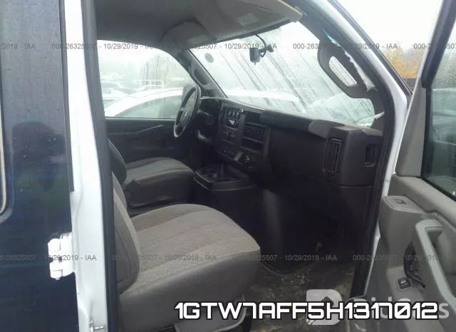 1GTW7AFF5H1317012 фото 6