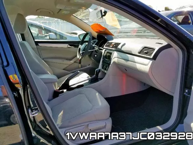1VWAA7A37JC032928 фото 6