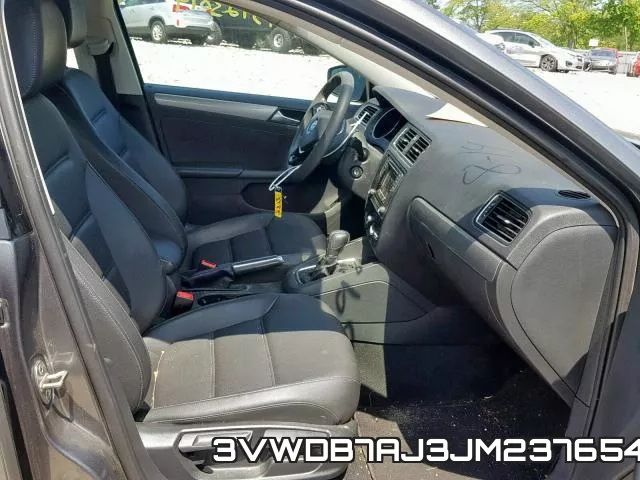 3VWDB7AJ3JM237654 фото 6