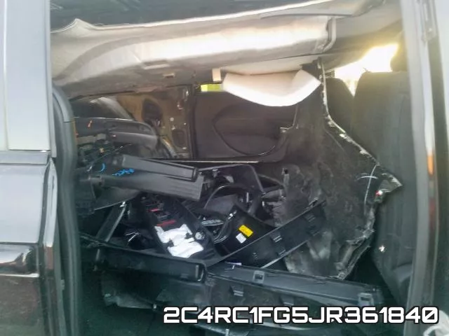 2C4RC1FG5JR361840 фото 7