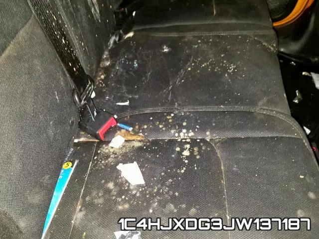 1C4HJXDG3JW137187 фото 10