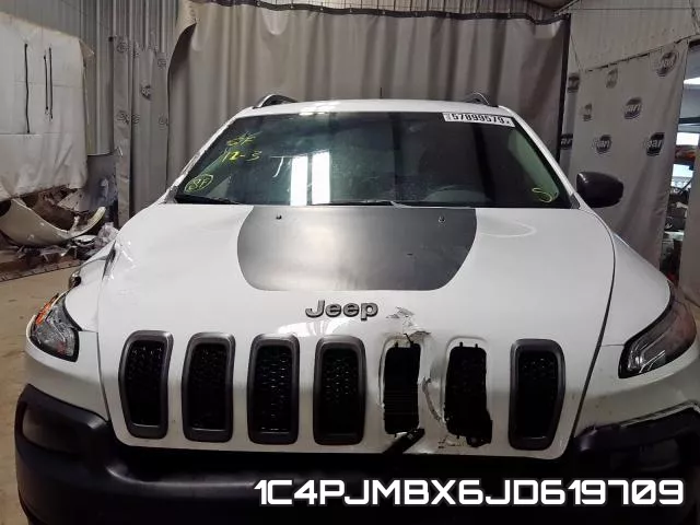 1C4PJMBX6JD619709 фото 8
