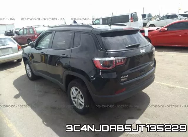 3C4NJDAB5JT135229 фото 4