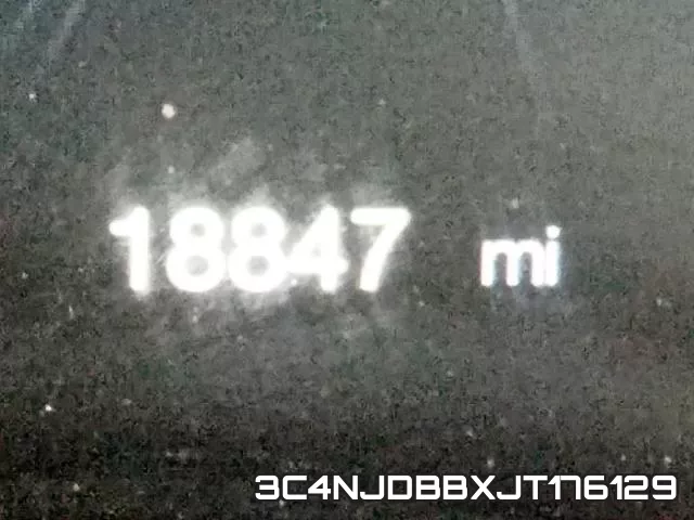 3C4NJDBBXJT176129 фото 8