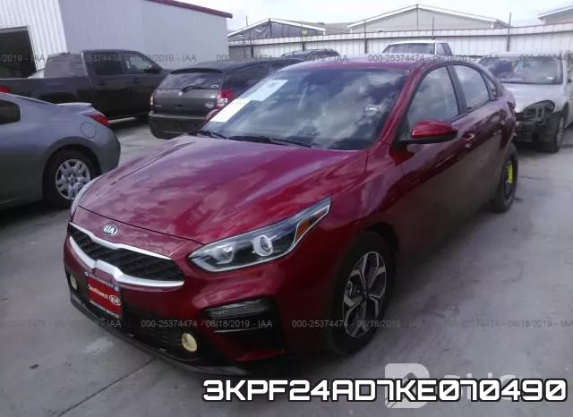 3KPF24AD7KE070490 фото 3