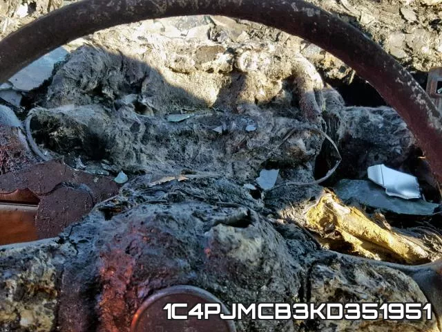 1C4PJMCB3KD351951 фото 9