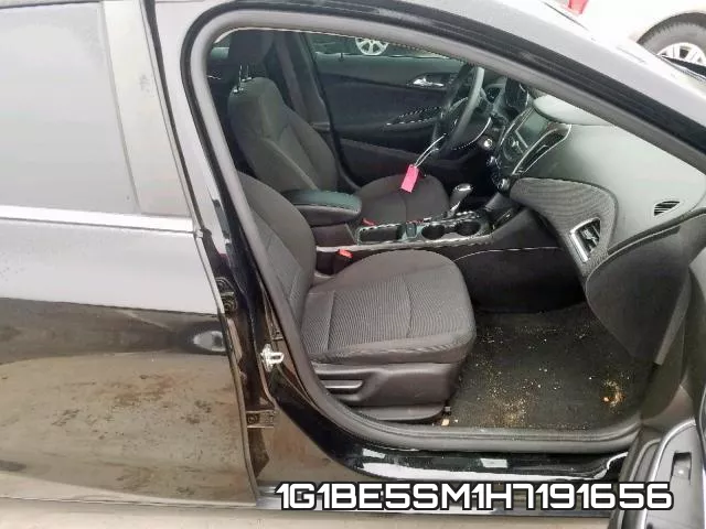 1G1BE5SM1H7191656 фото 6