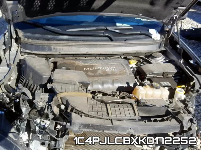 1C4PJLCBXKD172252 фото 8