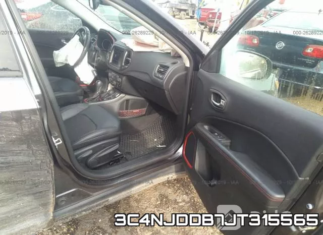 3C4NJDDB7JT315565 фото 4