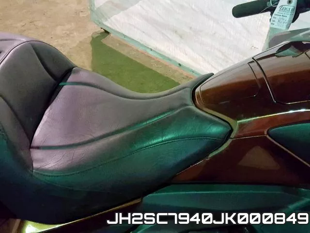 JH2SC7940JK000849 фото 6