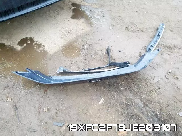 19XFC2F79JE203107 фото 10