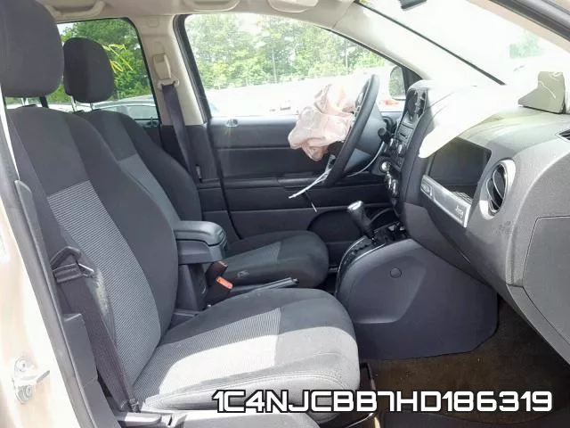 1C4NJCBB7HD186319 фото 4