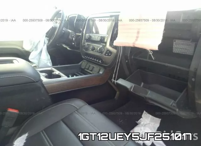 1GT12UEY5JF251017 фото 6