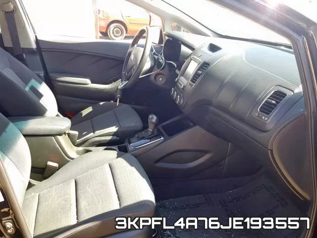 3KPFL4A76JE193557 фото 6
