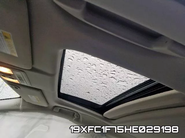 19XFC1F75HE029198 фото 8