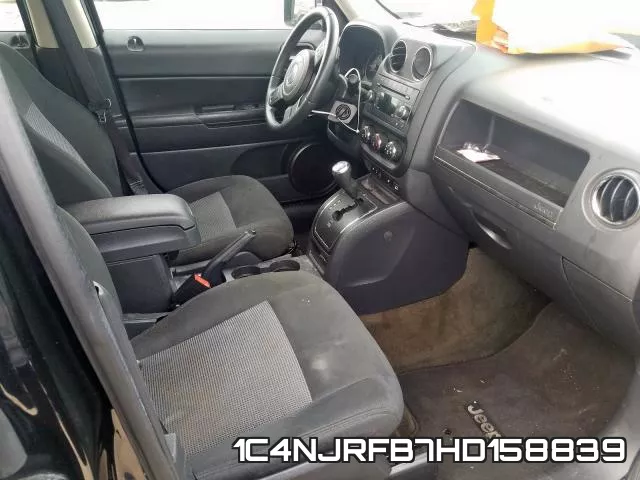 1C4NJRFB7HD158839 фото 5