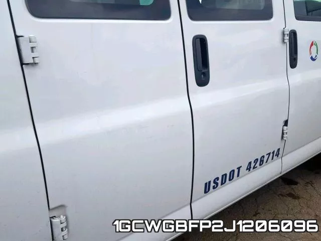 1GCWGBFP2J1206096 фото 10