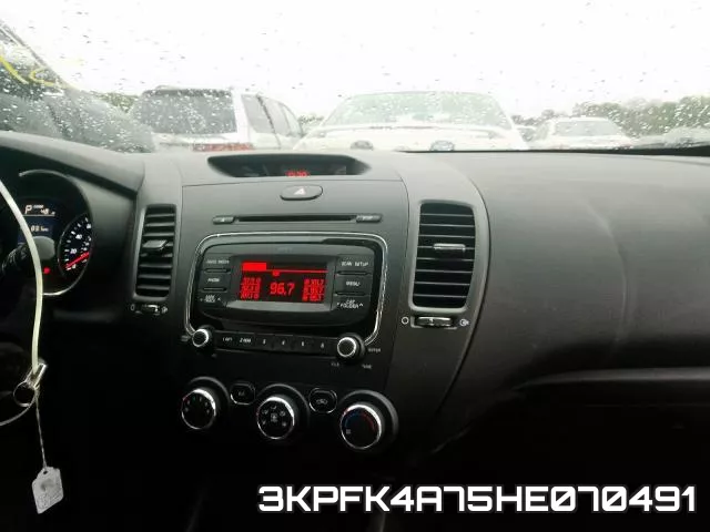 3KPFK4A75HE070491 фото 9
