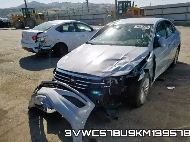 3VWC57BU9KM139578 фото 3