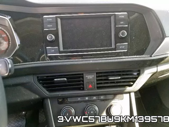 3VWC57BU9KM139578 фото 9