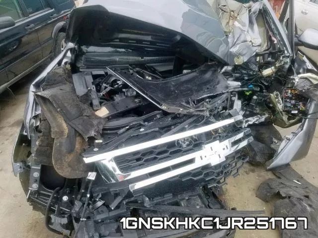 1GNSKHKC1JR251767 фото 7