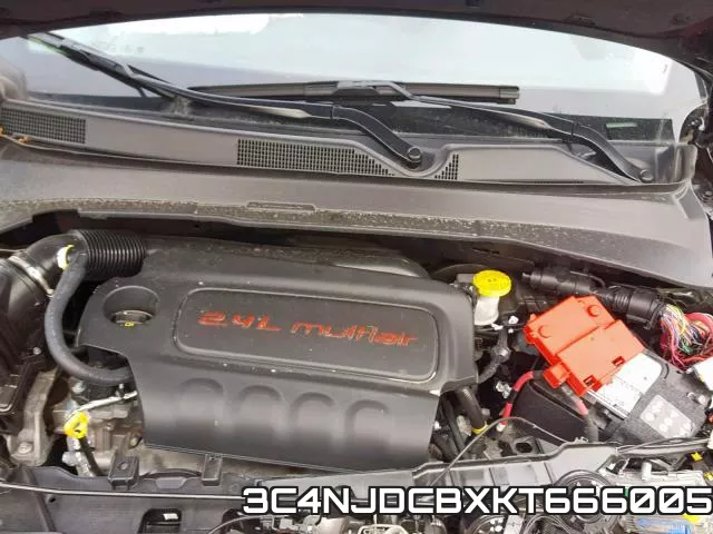 3C4NJDCBXKT666005 фото 8