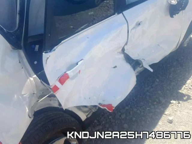 KNDJN2A25H7486776 фото 10