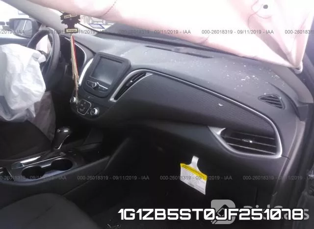 1G1ZB5ST0JF251078 фото 4