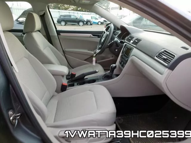 1VWAT7A39HC025399 фото 6