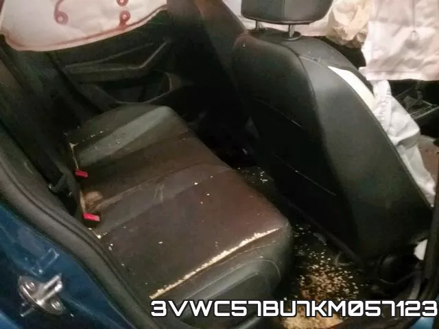 3VWC57BU7KM057123 фото 5