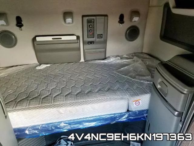 4V4NC9EH6KN197363 фото 4