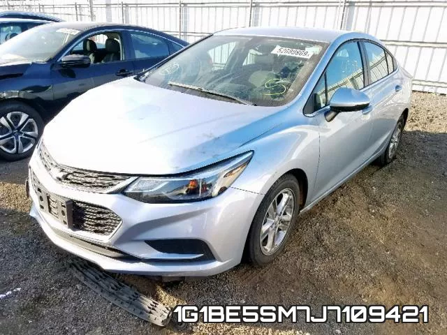 1G1BE5SM7J7109421 фото 3