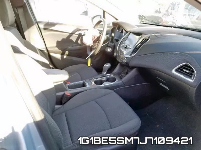 1G1BE5SM7J7109421 фото 6