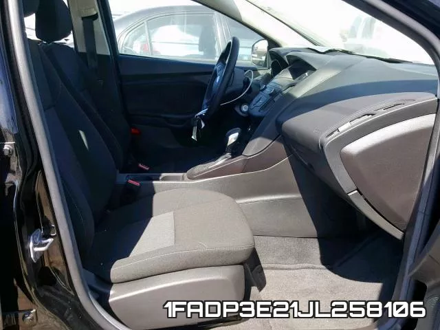 1FADP3E21JL258106 фото 6