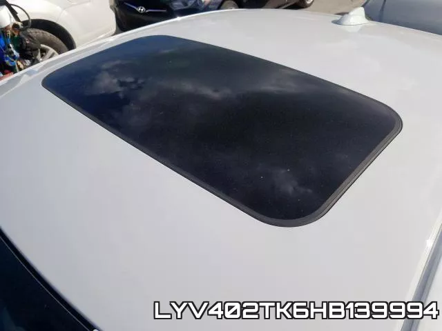 LYV402TK6HB139994 фото 8