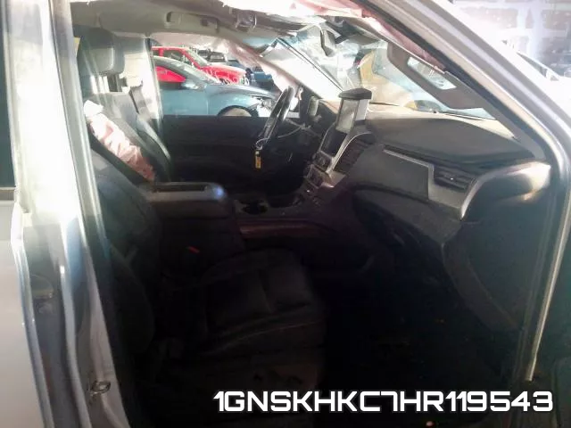 1GNSKHKC7HR119543 фото 6