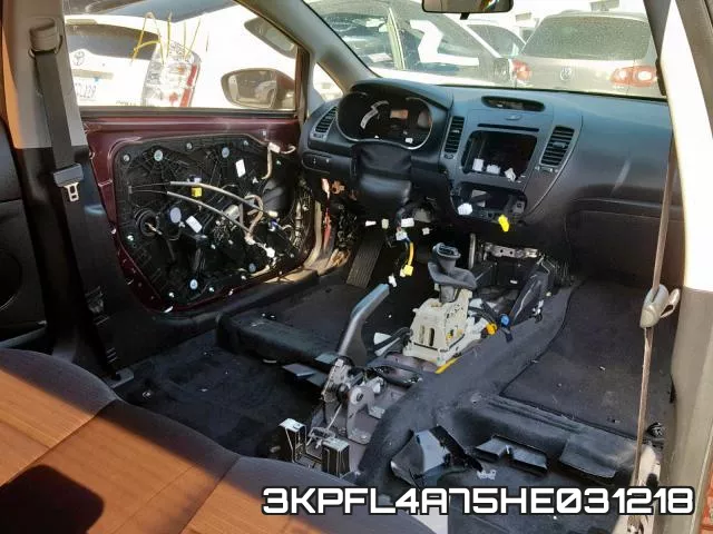 3KPFL4A75HE031218 фото 8