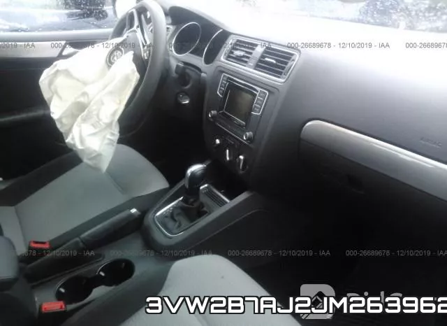 3VW2B7AJ2JM263962 фото 6