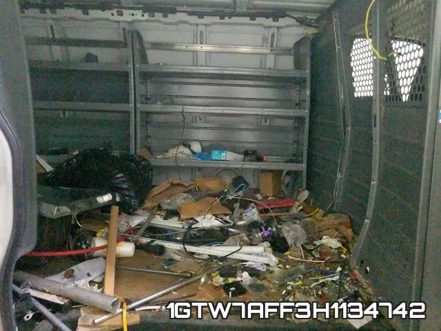 1GTW7AFF3H1134742 фото 4