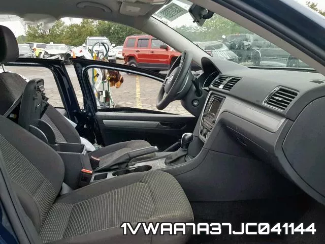 1VWAA7A37JC041144 фото 6