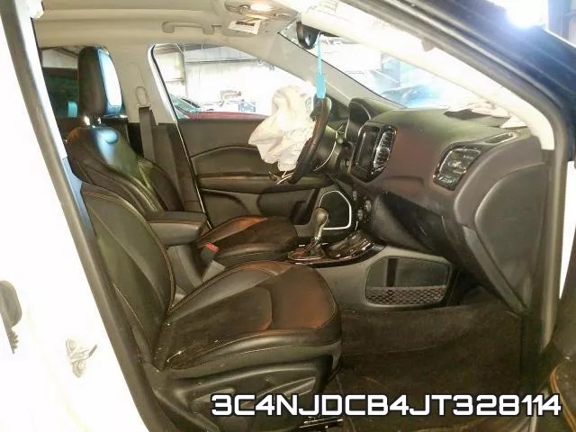 3C4NJDCB4JT328114 фото 5