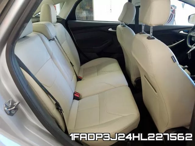 1FADP3J24HL227562 фото 7