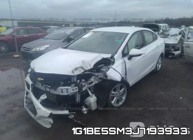 1G1BE5SM3J7193933 фото 3