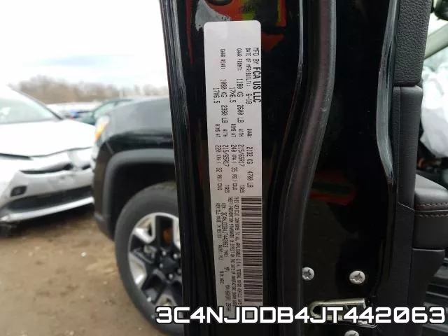 3C4NJDDB4JT442063 фото 2