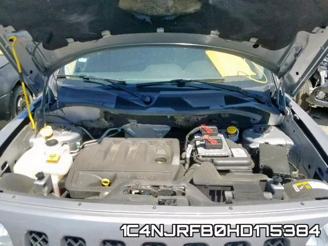 1C4NJRFB0HD175384 фото 7