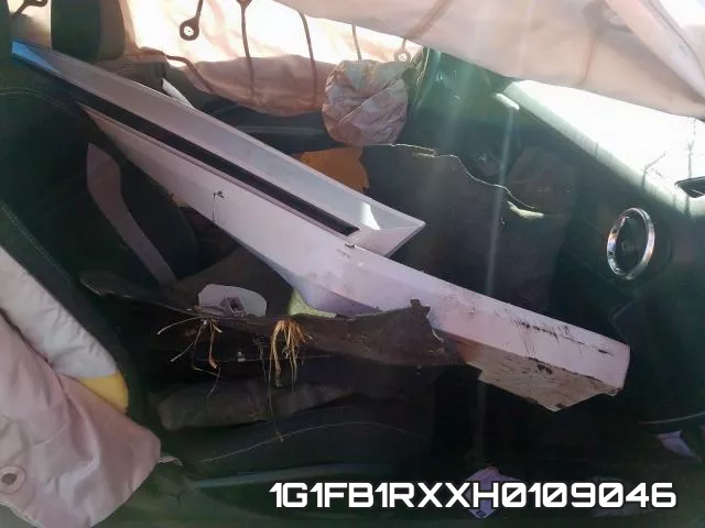 1G1FB1RXXH0109046 фото 5