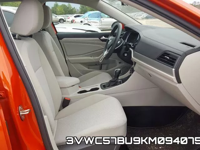 3VWC57BU9KM094075 фото 5