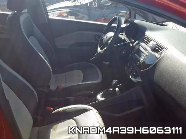 KNADM4A39H6063111 фото 3