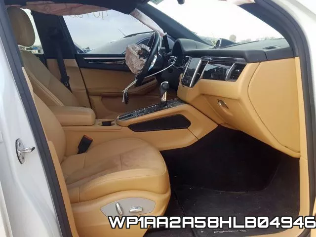 WP1AA2A58HLB04946 фото 6