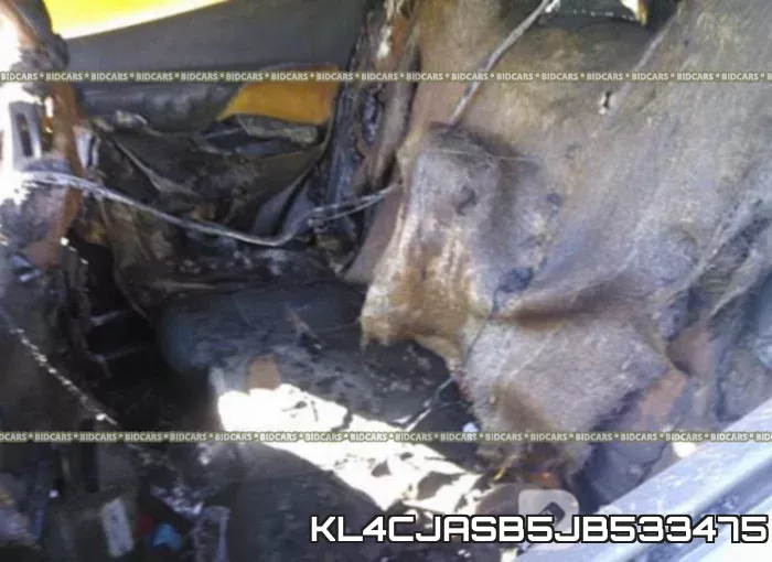 KL4CJASB5JB533475 фото 9